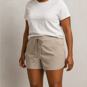 Eddie Bauer Women's Khaki Shorts Elastic Waist Drawstring Size XL Casual Outdoor
